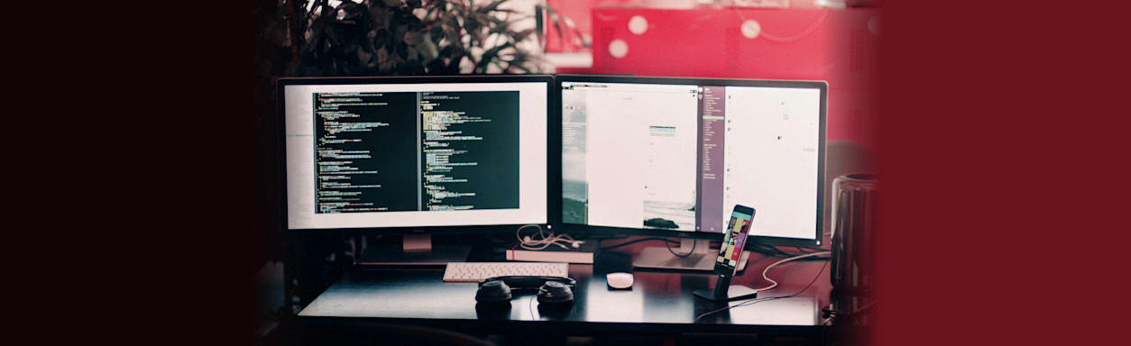 Arbeitsplätze mit Doppelbildschirmen