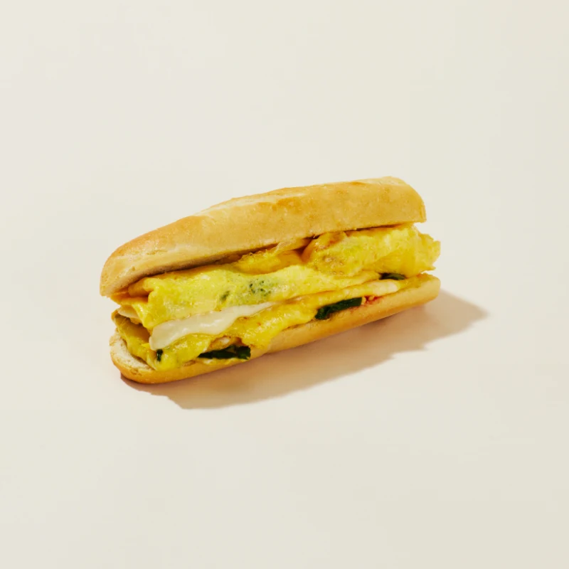 US004929 Egg Cheese & Veggie Breakfast Baguette