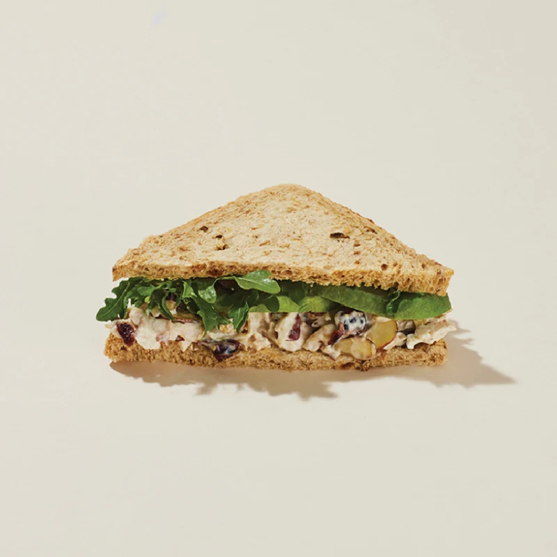 US004446 Prets Chicken Salad & Avo Sandwich Slim