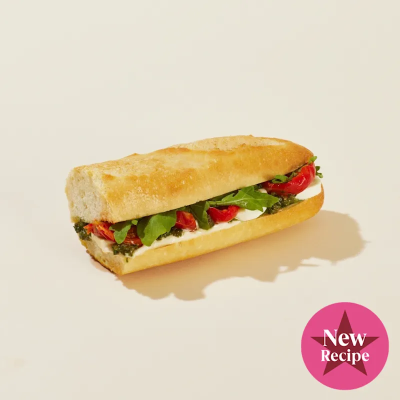 US004669 Pesto Caprese Baguette Slim
