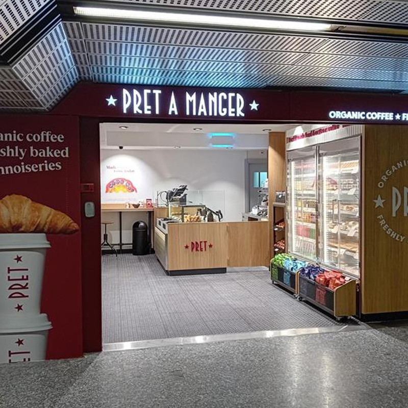 Pret is in Italy! (hooray!)