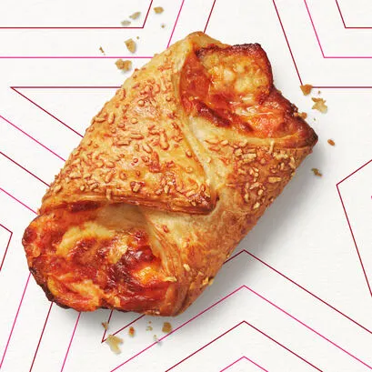 HK000995 Mozzarella and Tomato Croissant