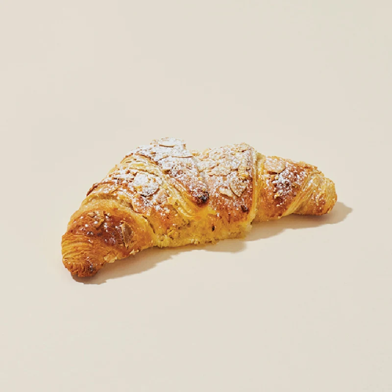 US000728 Almond Croissant