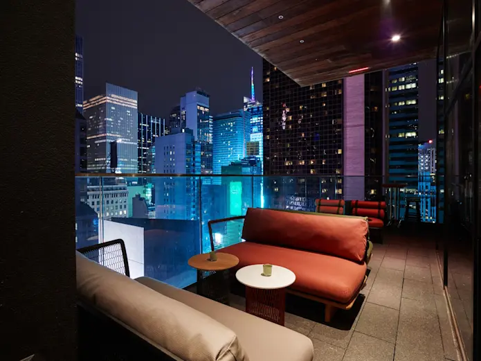 cloudM Rooftop bar in New York TImes Square Skyline views