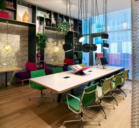 image of a coworking table in citizenM Austin Downtown
