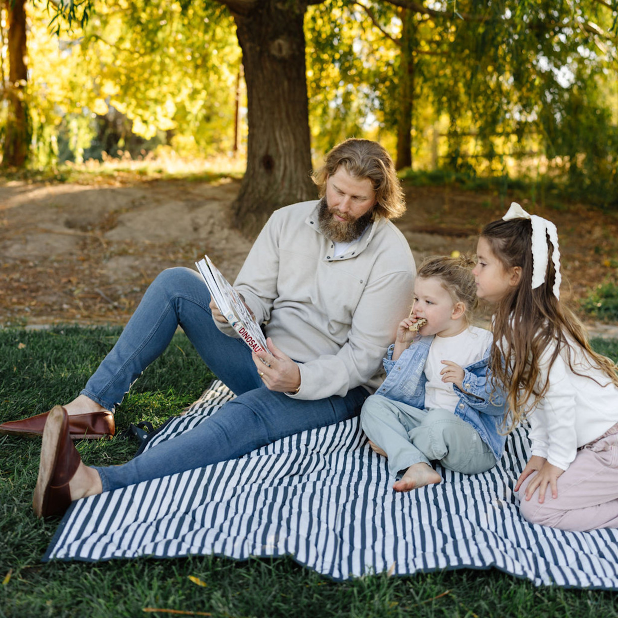 Toki Mats Picnic Blanket - Bold Stripe.