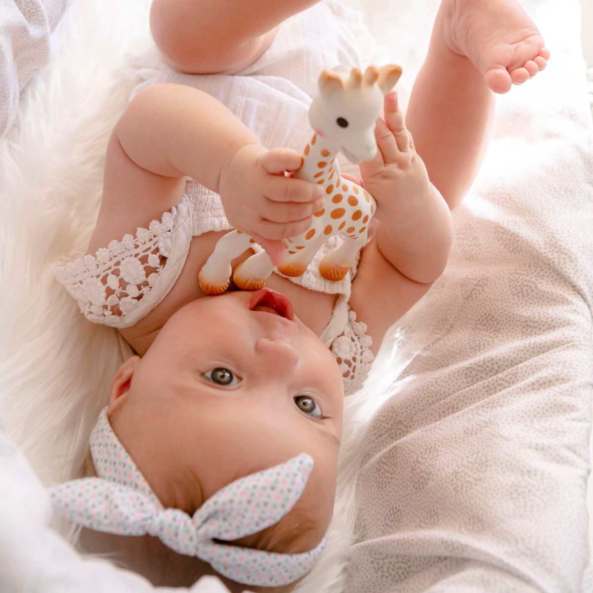 Vulli Sophie la Giraffe Gift Set Award & Teether.