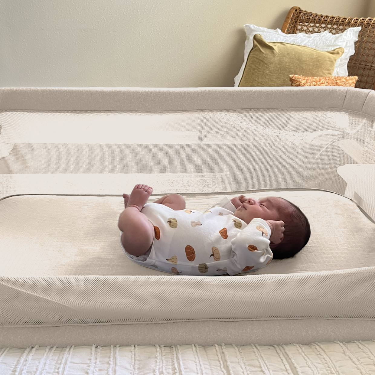 Newton Baby Bassinet Extra Sheet 2-Pack - Sandstone, 2.