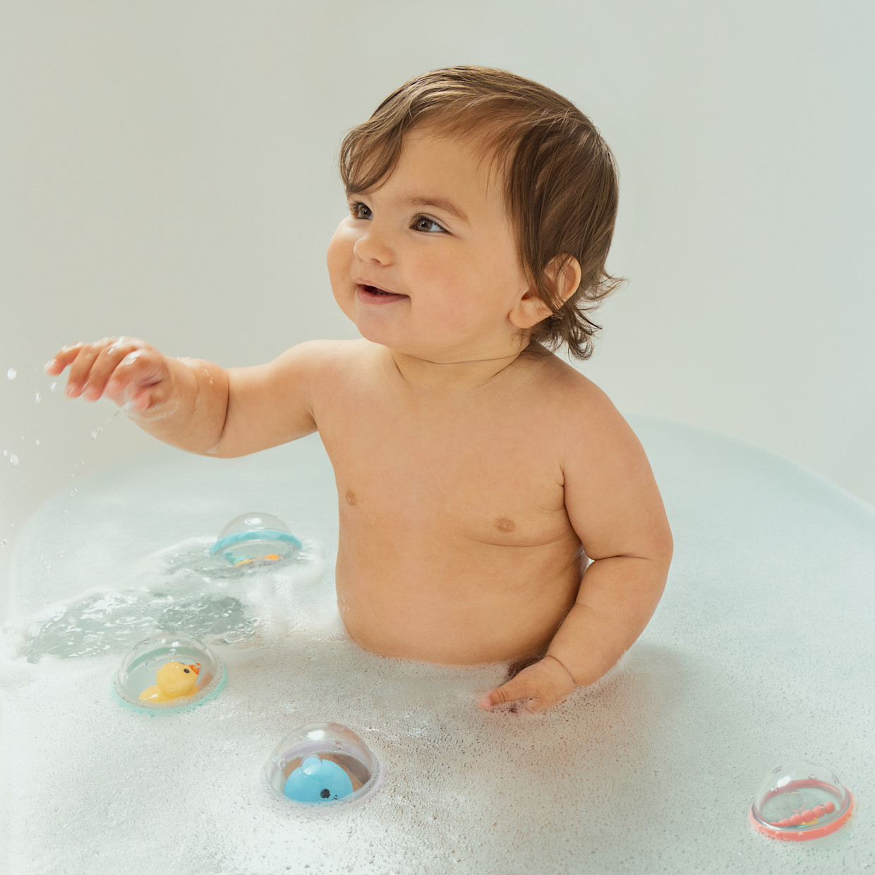Munchkin Float & Play Bubbles Bath Toy.