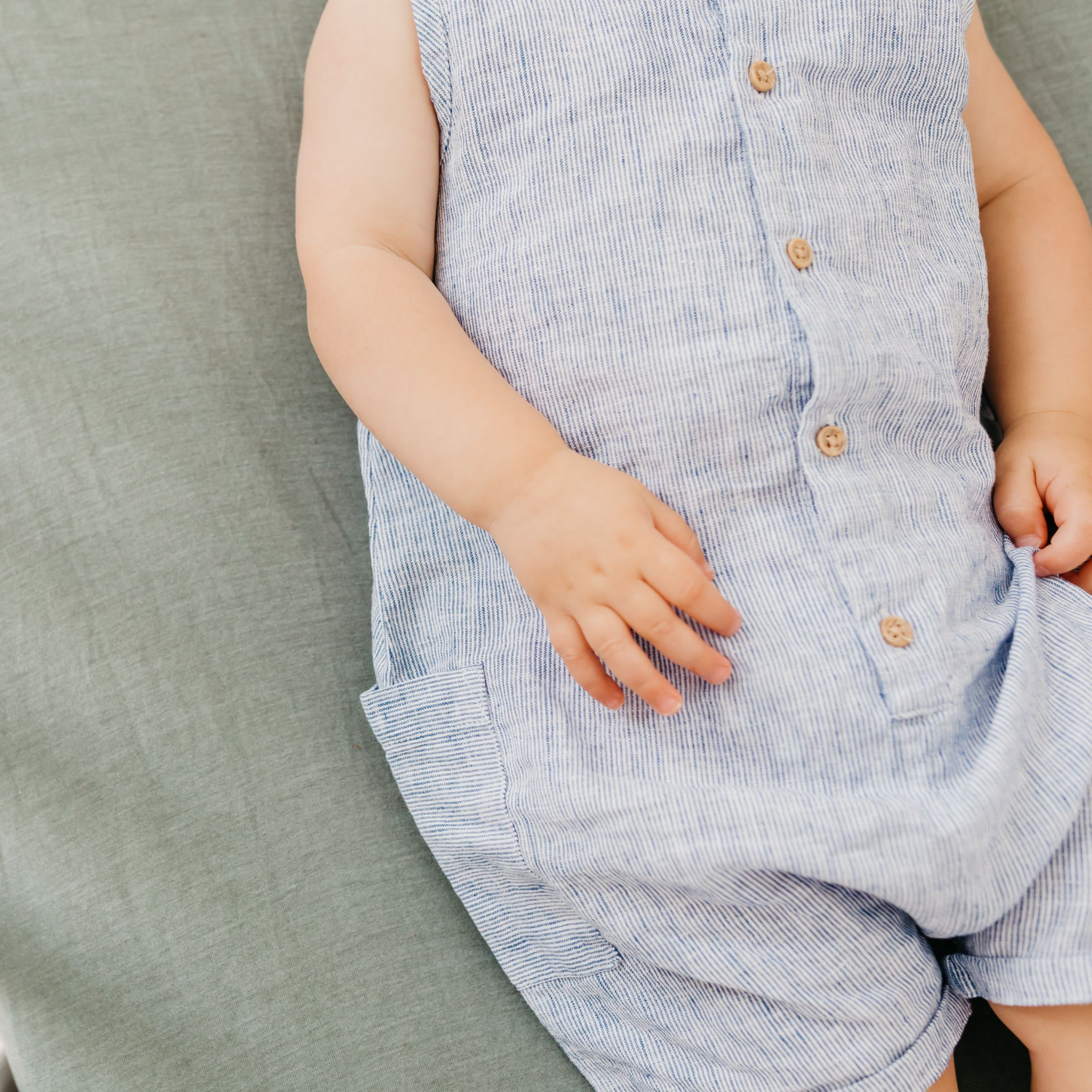 Copper Pearl Premium Crib Sheet - Briar.