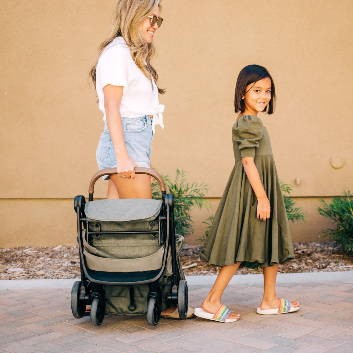 Nuna Nuna x Babylist TRVL Easy Fold Compact Stroller & Carry Bag - Pine.