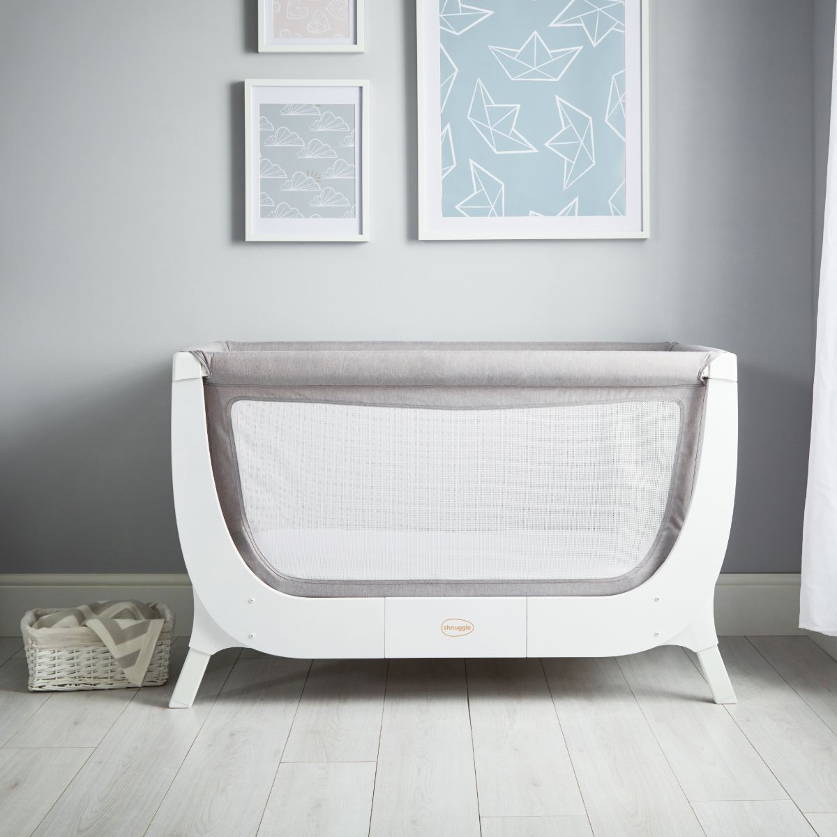 beaba by shnuggle bedside crib