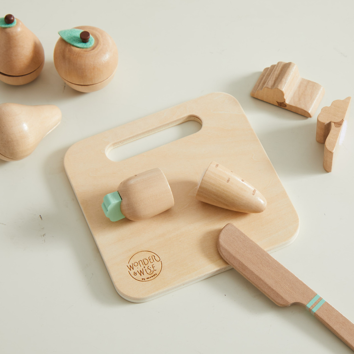 Wonder & Wise Table It Kitchen Accessory - Fruits & Veggies Set.