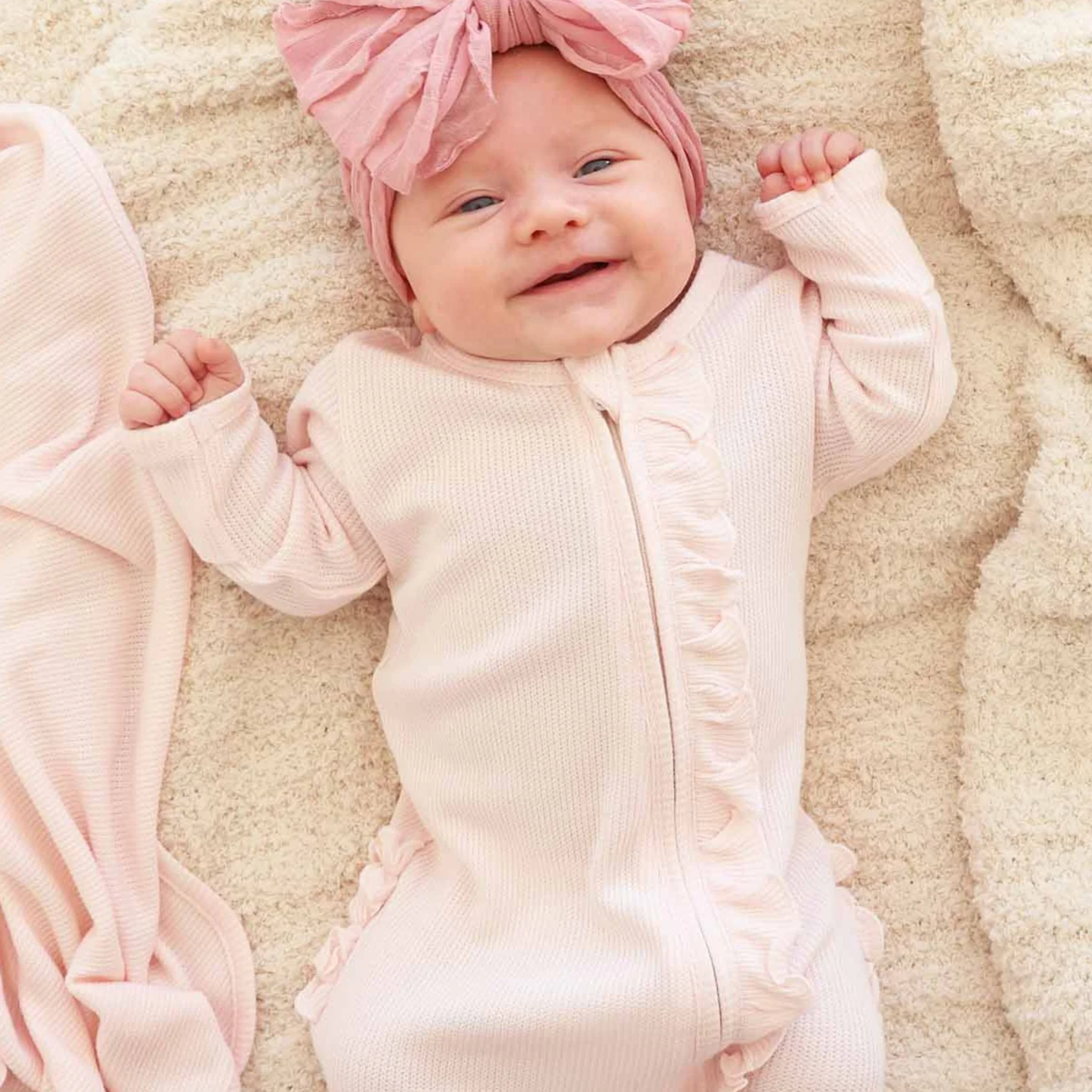 Caden Lane Bamboo Waffle Ruffle Zipper Footie - Pearl Pink, 0-3 M.