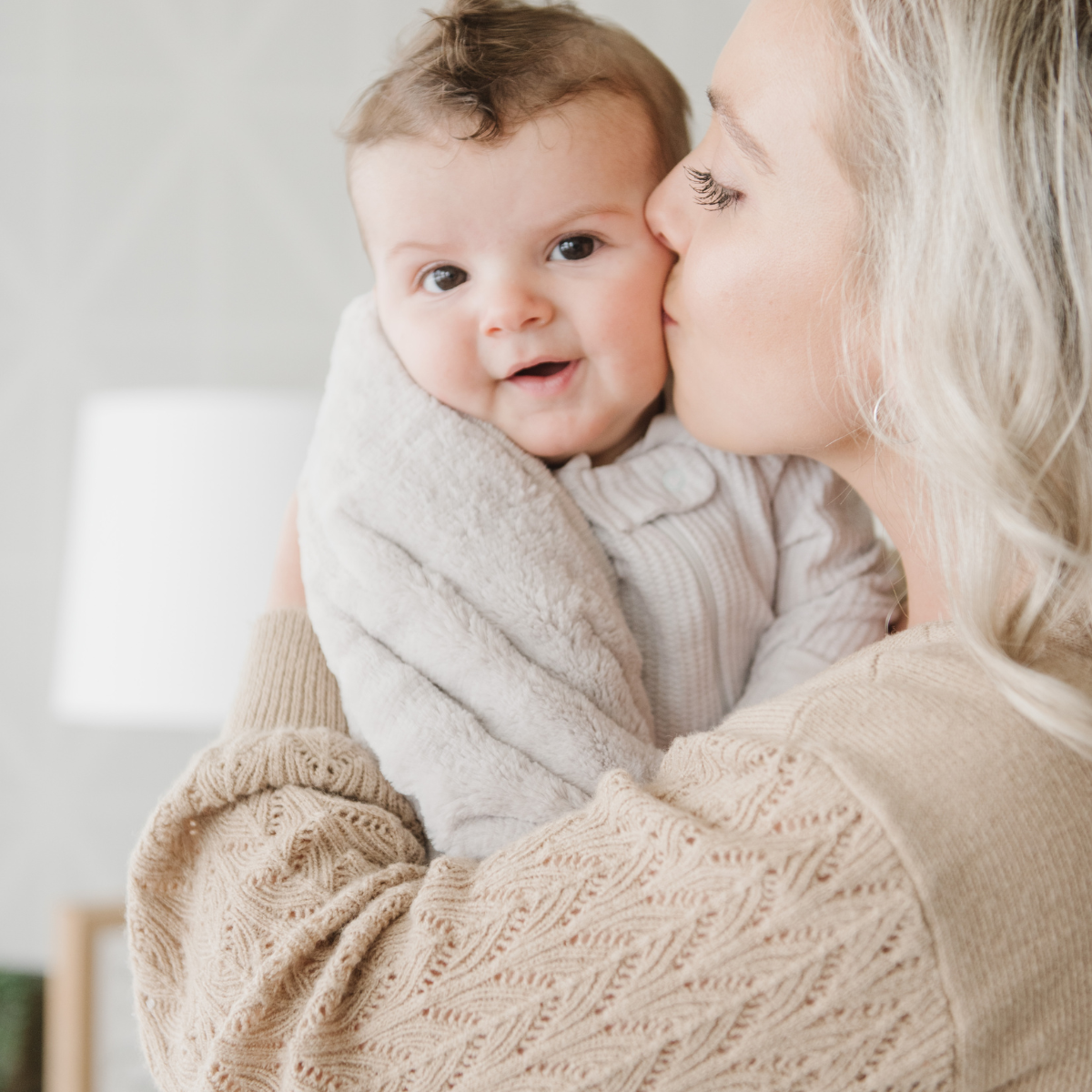 Saranoni Lush Receiving Blanket Feather Babylist Shop