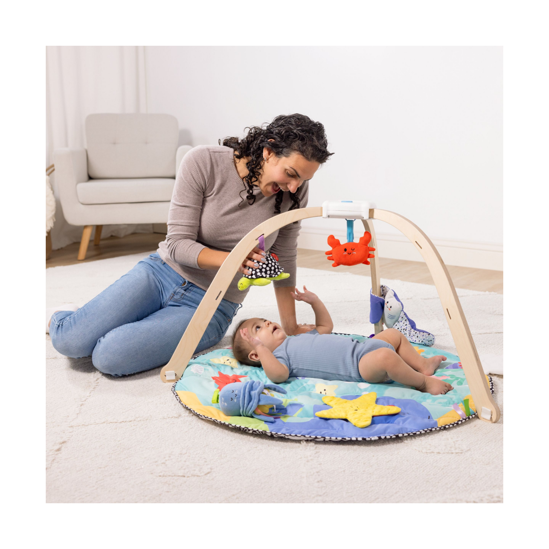 Melissa & Doug Ocean Easy-Fold Play Gym - Multi.