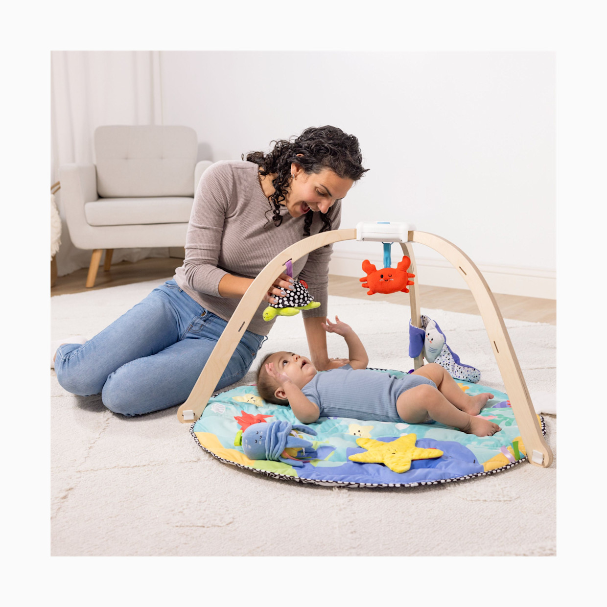 Melissa & Doug Ocean Easy-Fold Play Gym - Multi.