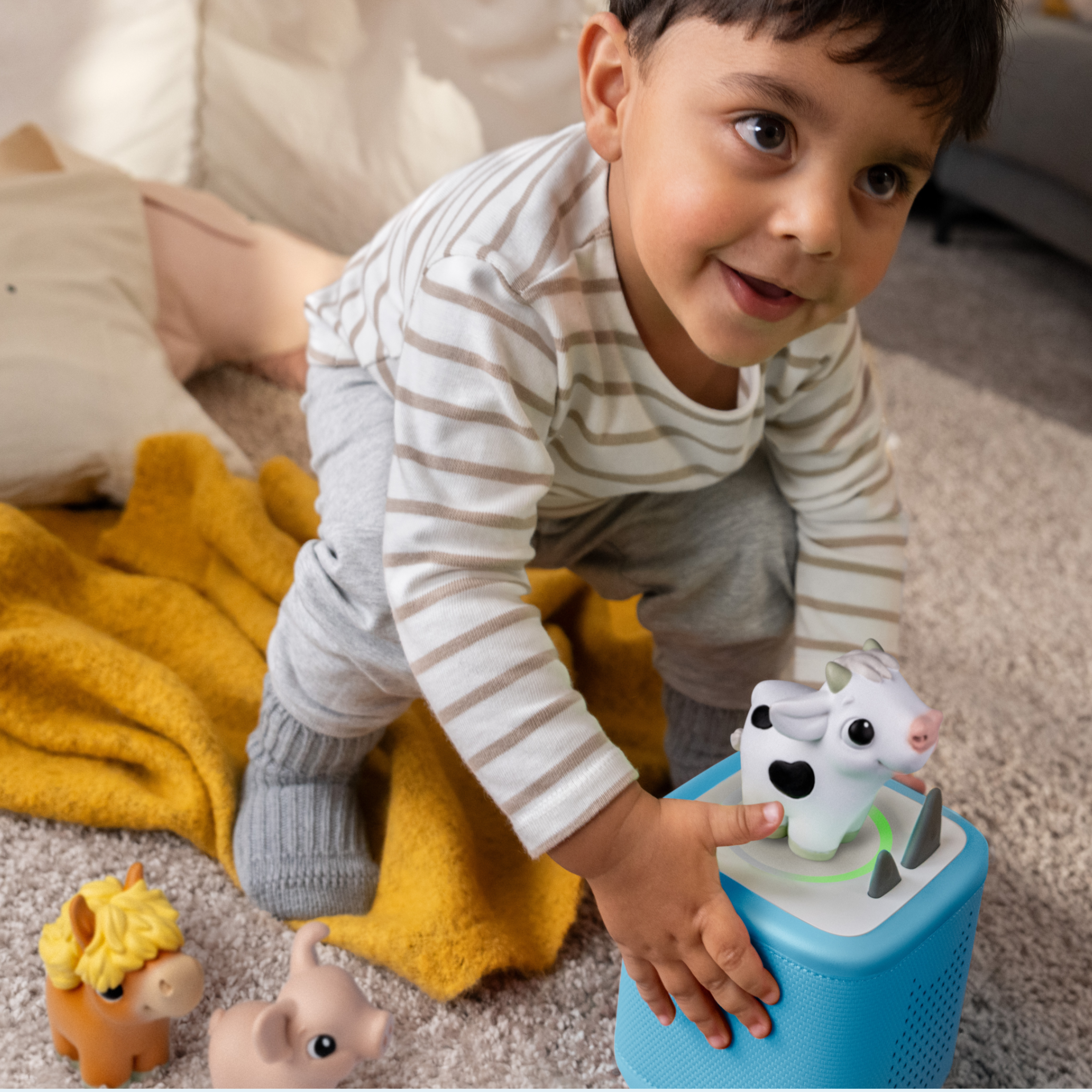 tonies Toniebox 2 Starter Set My First Tonies Farm Set - Sky Blue.