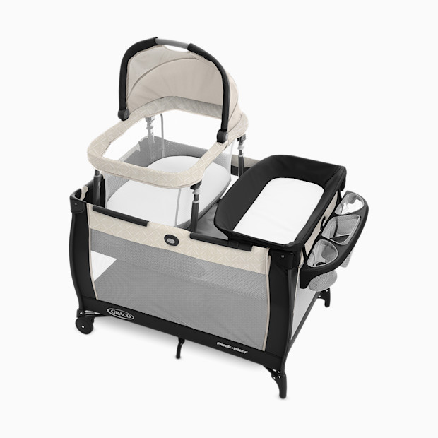 Graco Graco Pack 'n Play Day2Dream Travel Bassinet Playard.
