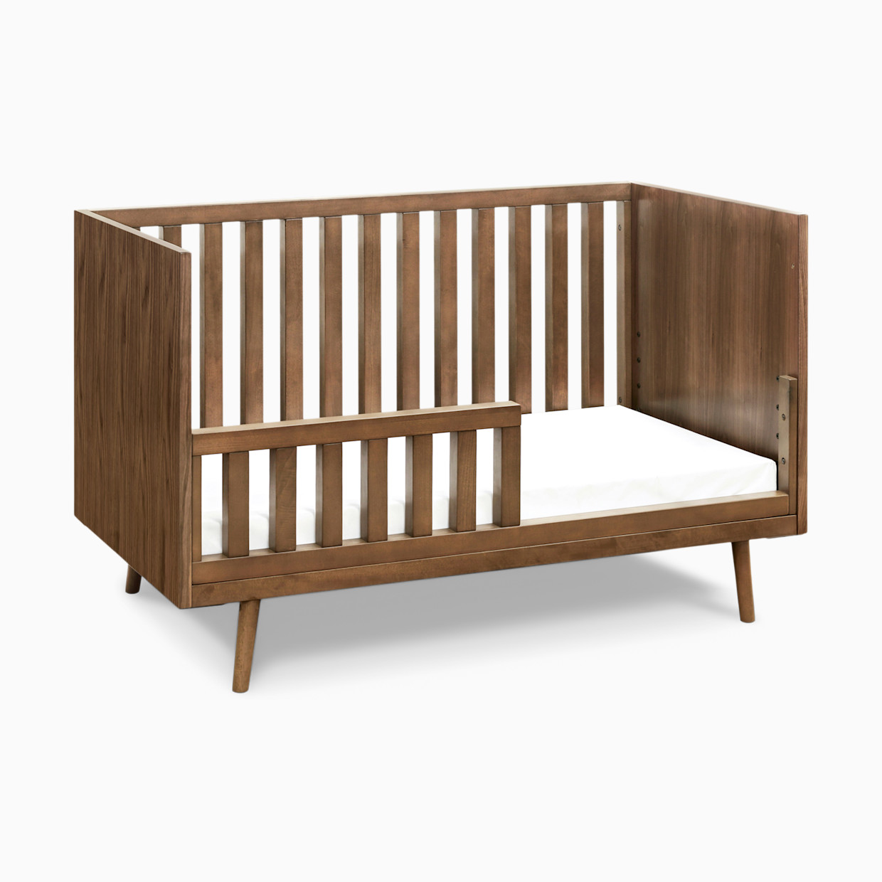 Ubabub Nifty Timber 3-in-1 Crib - Walnut.