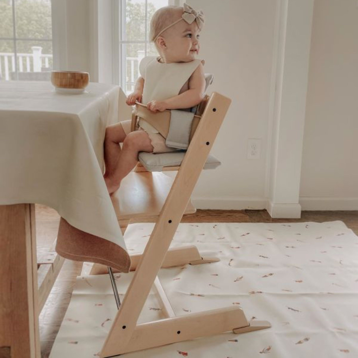 Stokke Tripp Trapp High Chair Complete² + Newborn Set - Whitewash/Nordic Cushion/White Tray.