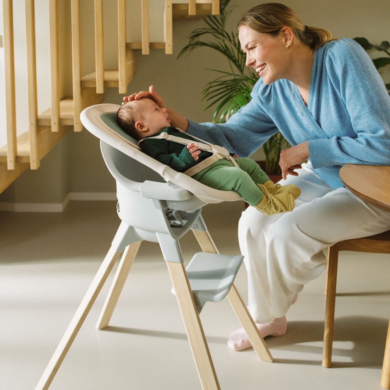 Stokke Clikk High Chair + Newborn Set - Fjord Blue.