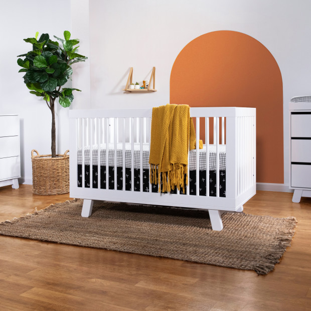 babyletto Hudson 3-in-1 Convertible Crib with Toddler Bed Conversion Kit - White.