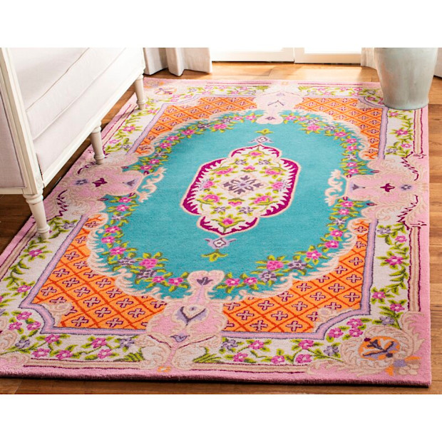 Blokzijl Hand-Tufted Wool Southwestern Rug.