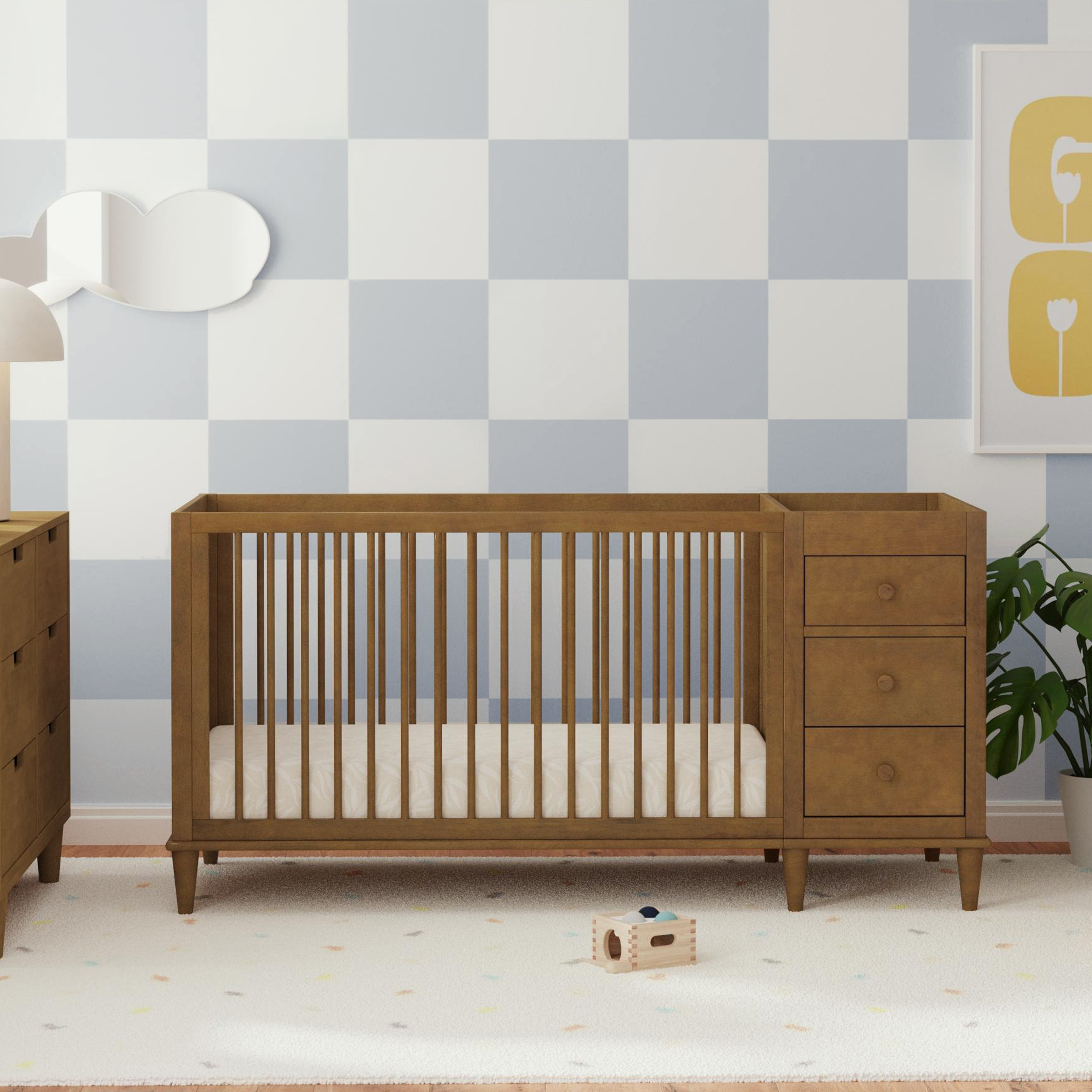 daVinci Marley 3-in-1 Crib and Changer Combo - Walnut.