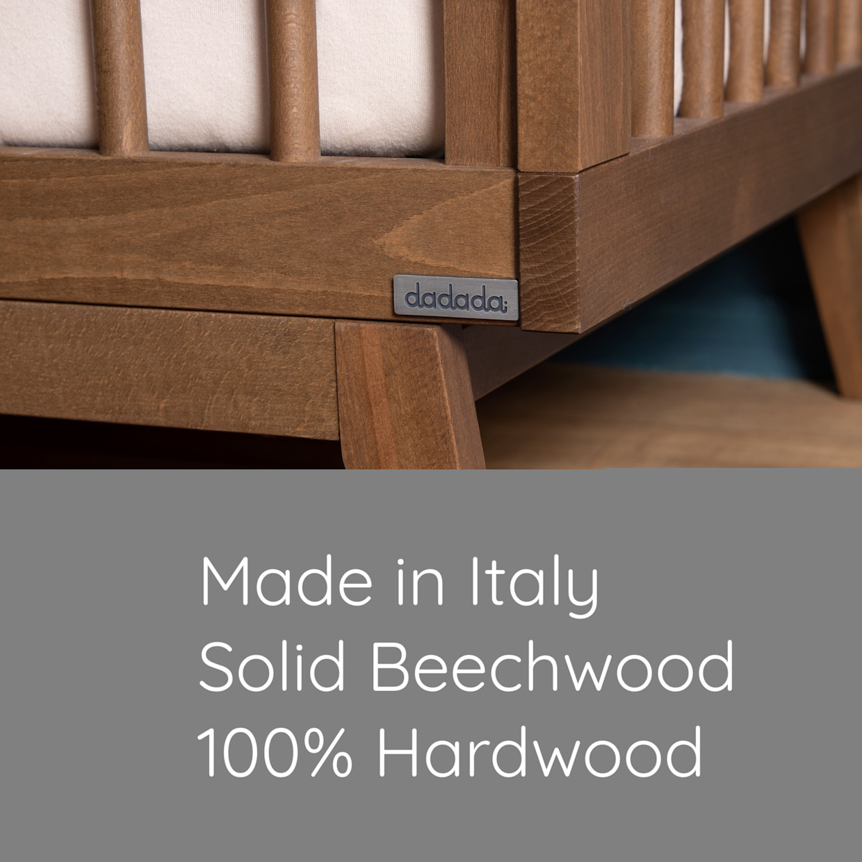 dadada Soho 3-in-1 Convertible Crib - Walnut.