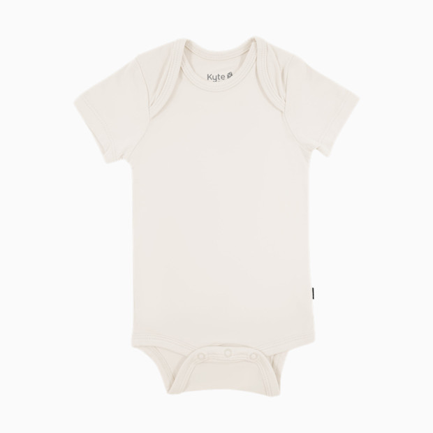Kyte Baby Short Sleeve Bodysuit - Oat, Newborn.