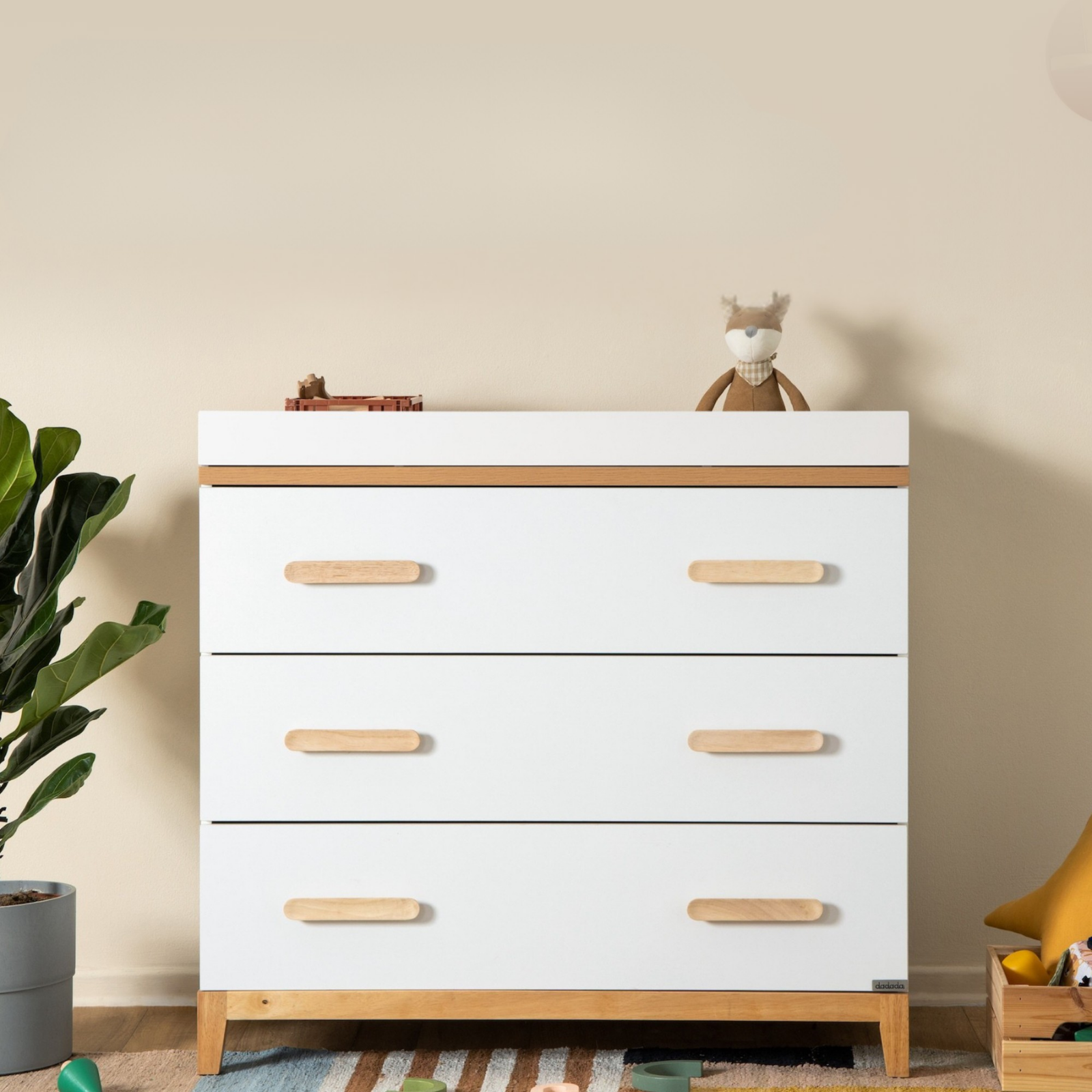 dadada Removable Changing Tray for the Lala Dresser - White.
