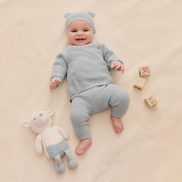 Loomsake 4-Piece Sweater Gift Set.