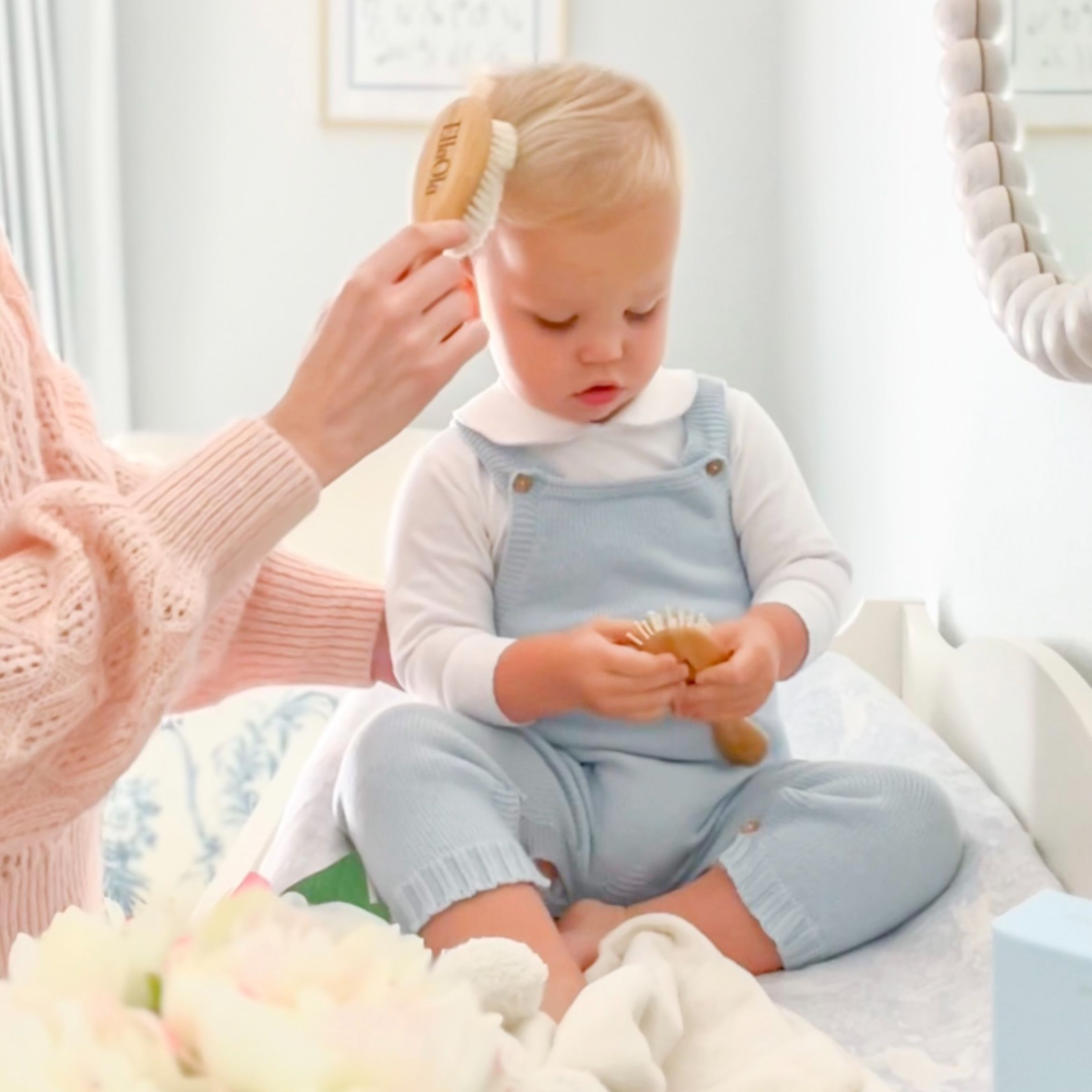 Ella Ola 3-Piece Bamboo Brush & Comb Set.