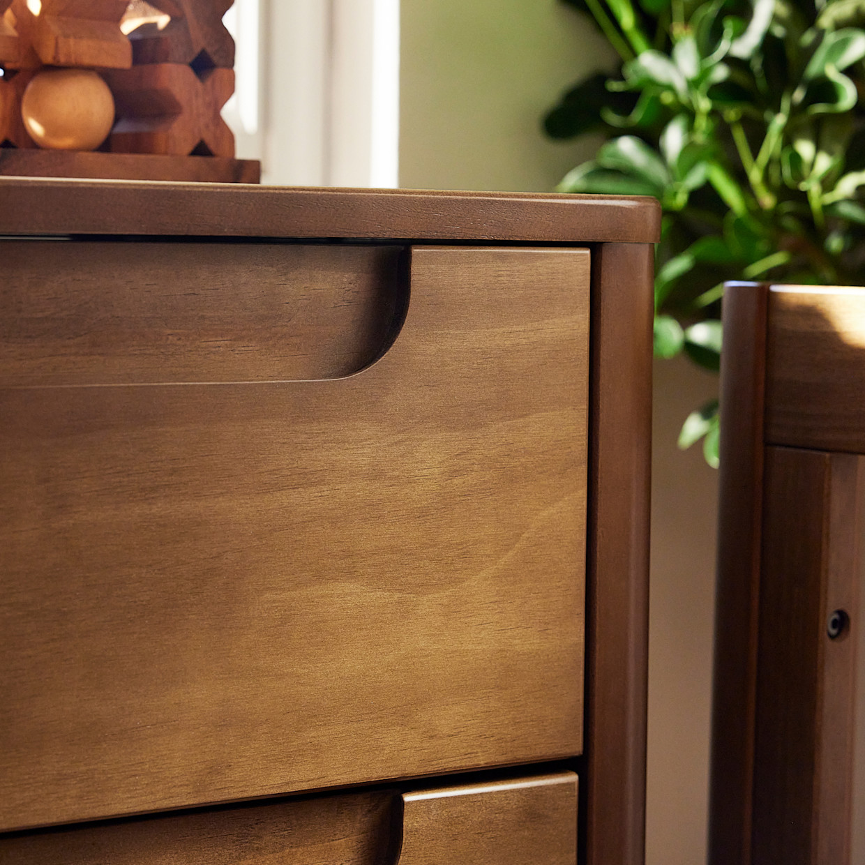 babyletto Yuzu 6-Drawer Dresser - Natural Walnut.