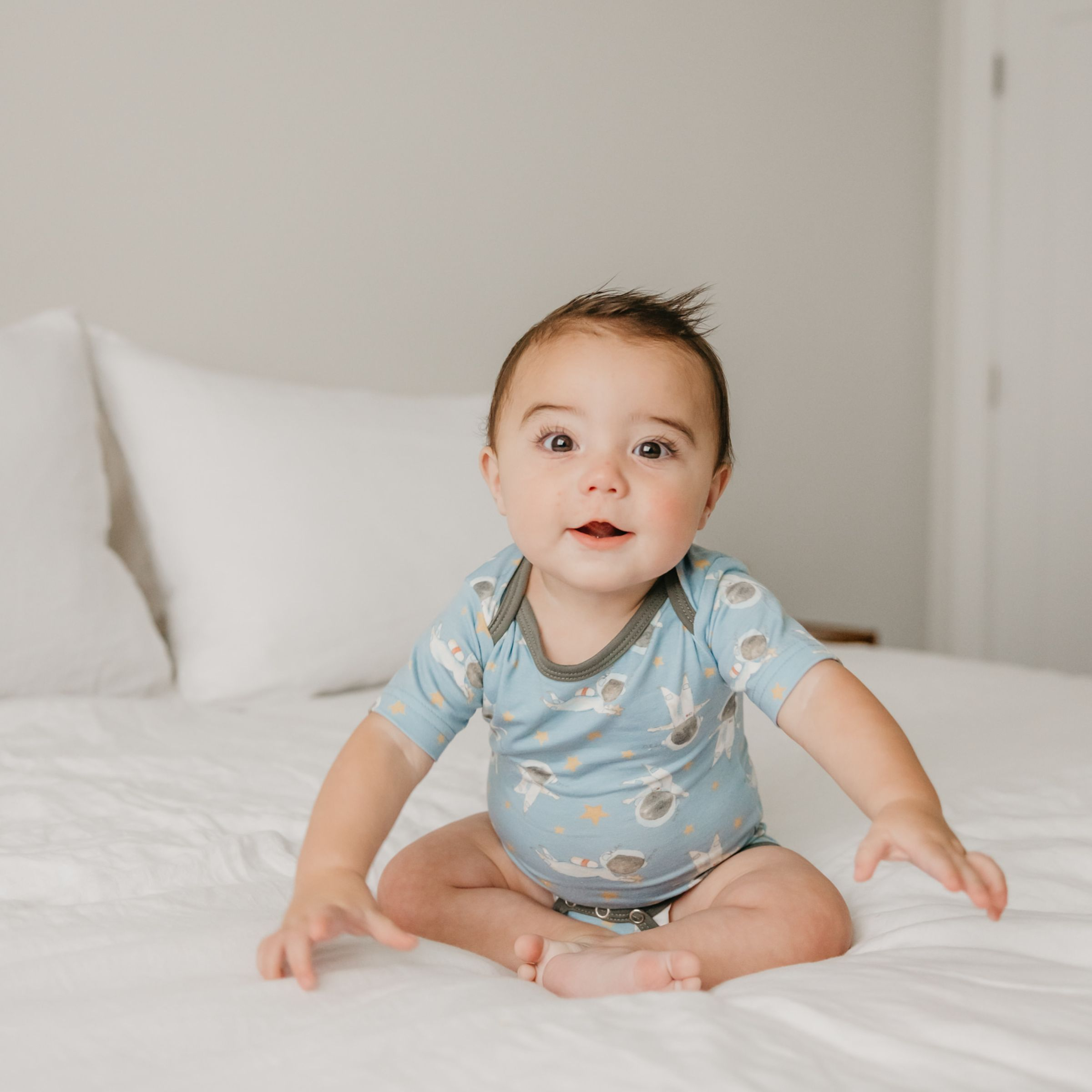 Copper Pearl Short Sleeve Bodysuit Neil, Newborn Babylist Shop