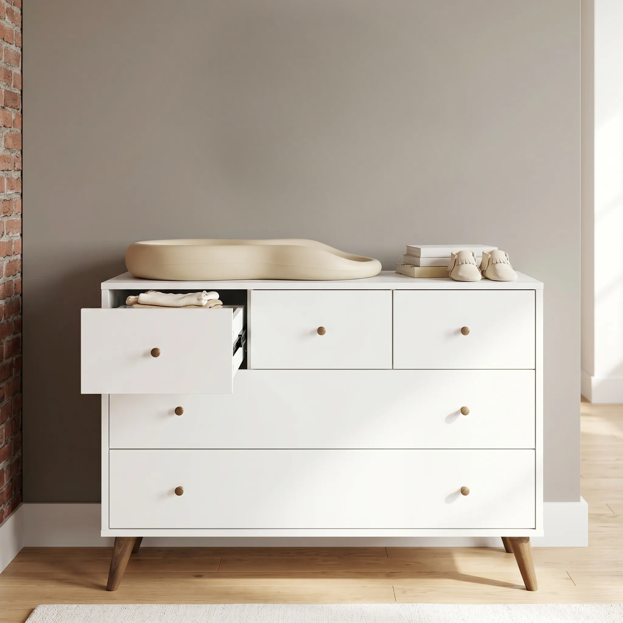 dadada Austin 5-Drawer Dresser - White/Walnut.
