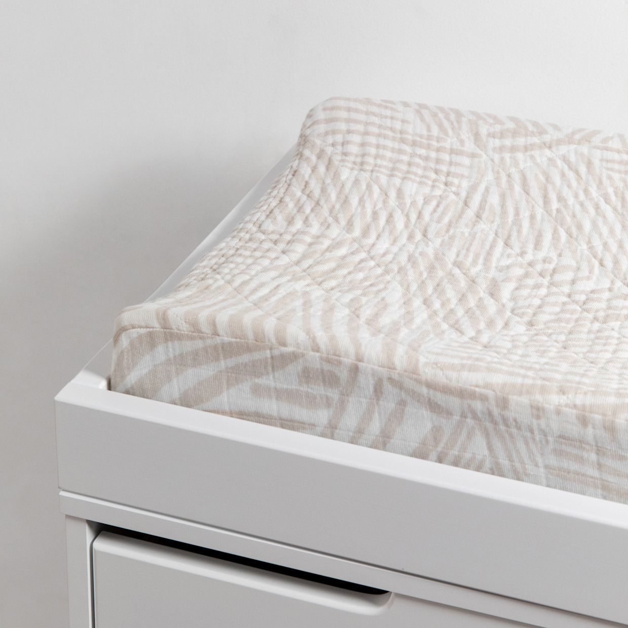 babyletto Quilted Changing Pad Cover in GOTS Certified Organic Muslin Cotton - Oat Stripe.