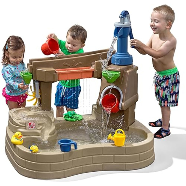 Step 2 Pump & Splash Discovery Pond Water Table.