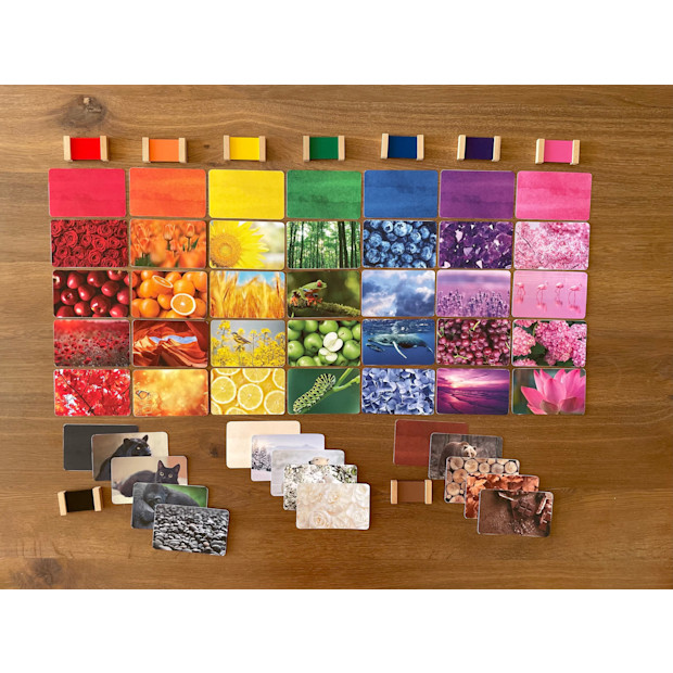 Hudson Academy Printable Color Matching Cards.