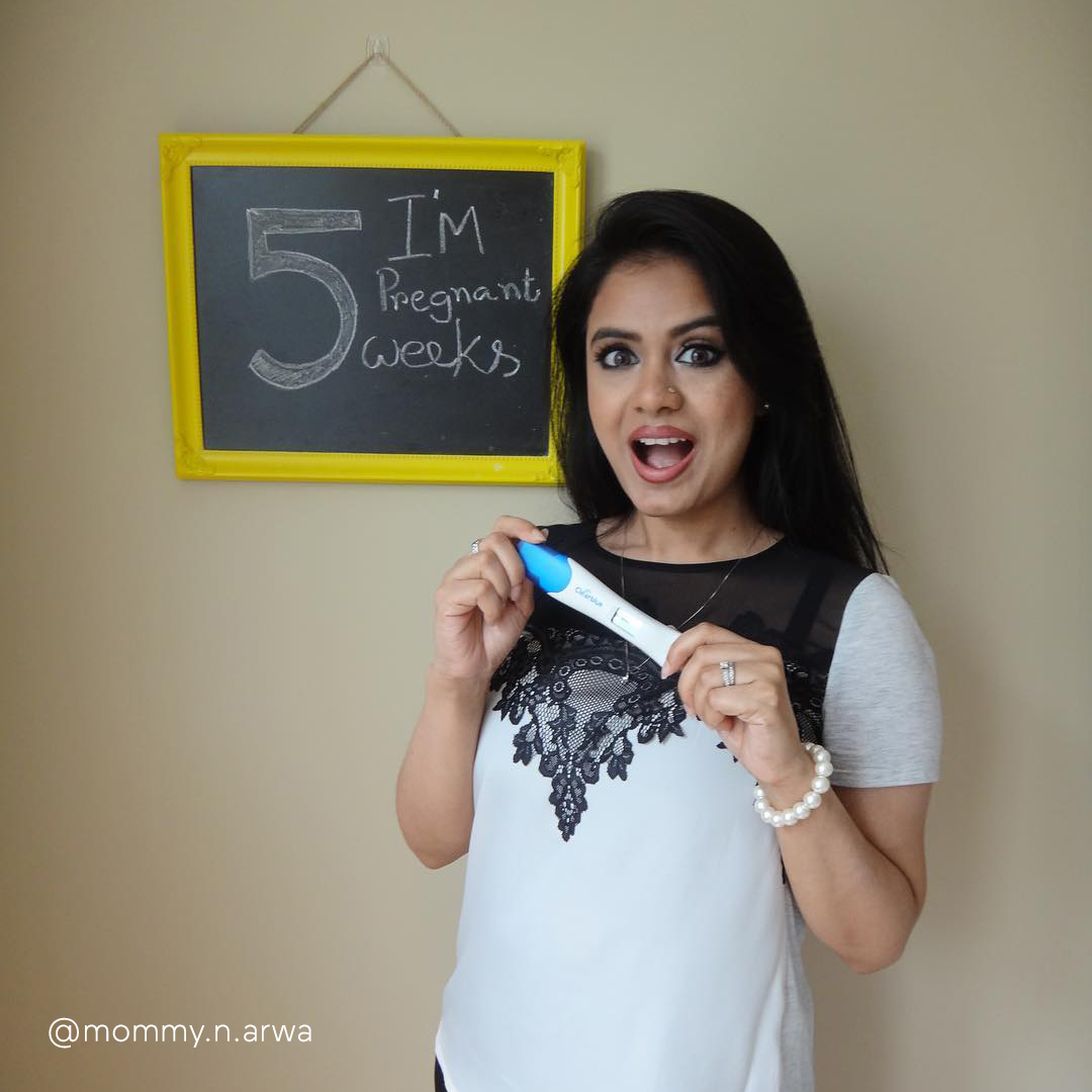 5-weeks-pregnant-bump-@mommy.n.arwa