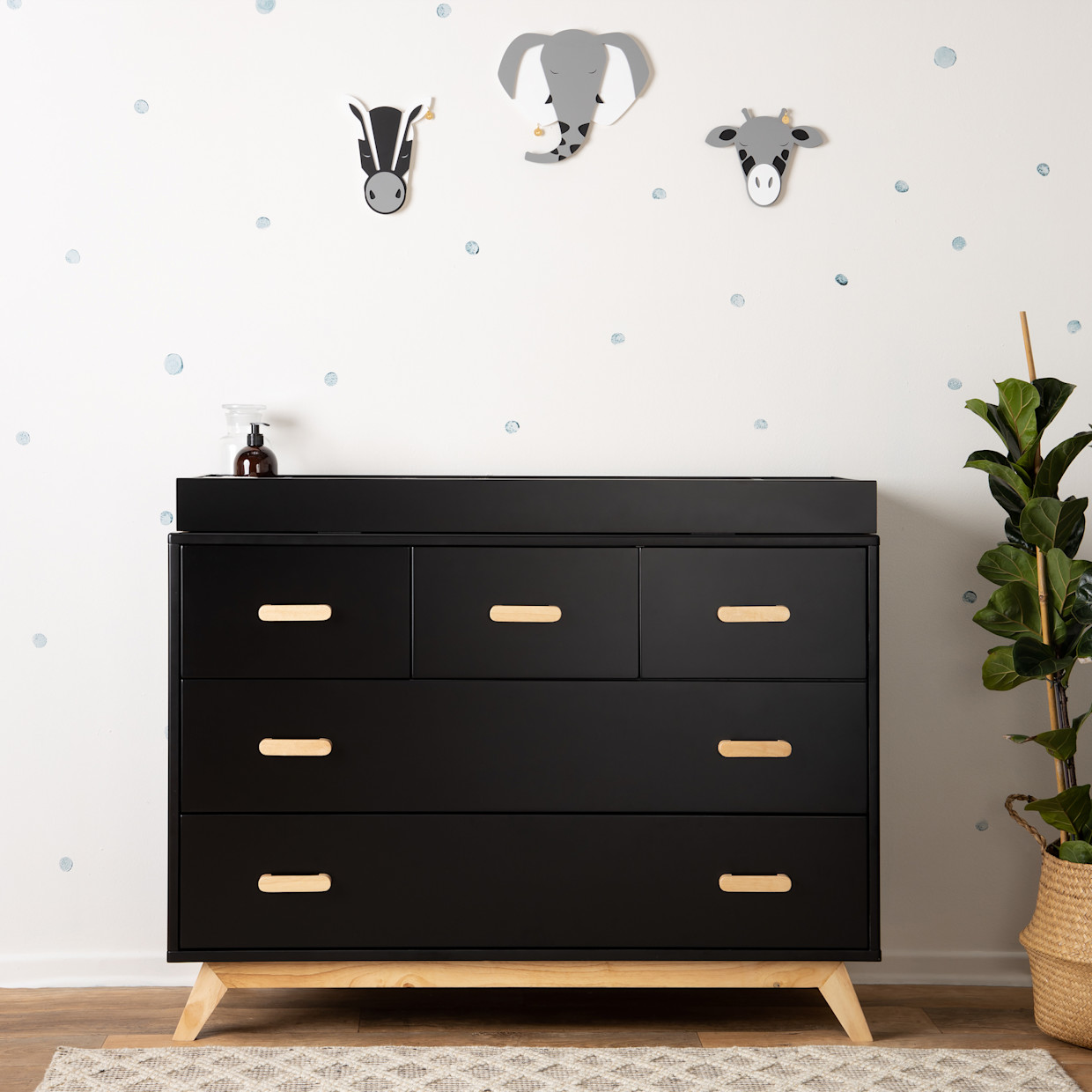 dadada Soho 5-Drawer Dresser - Black/Natural.