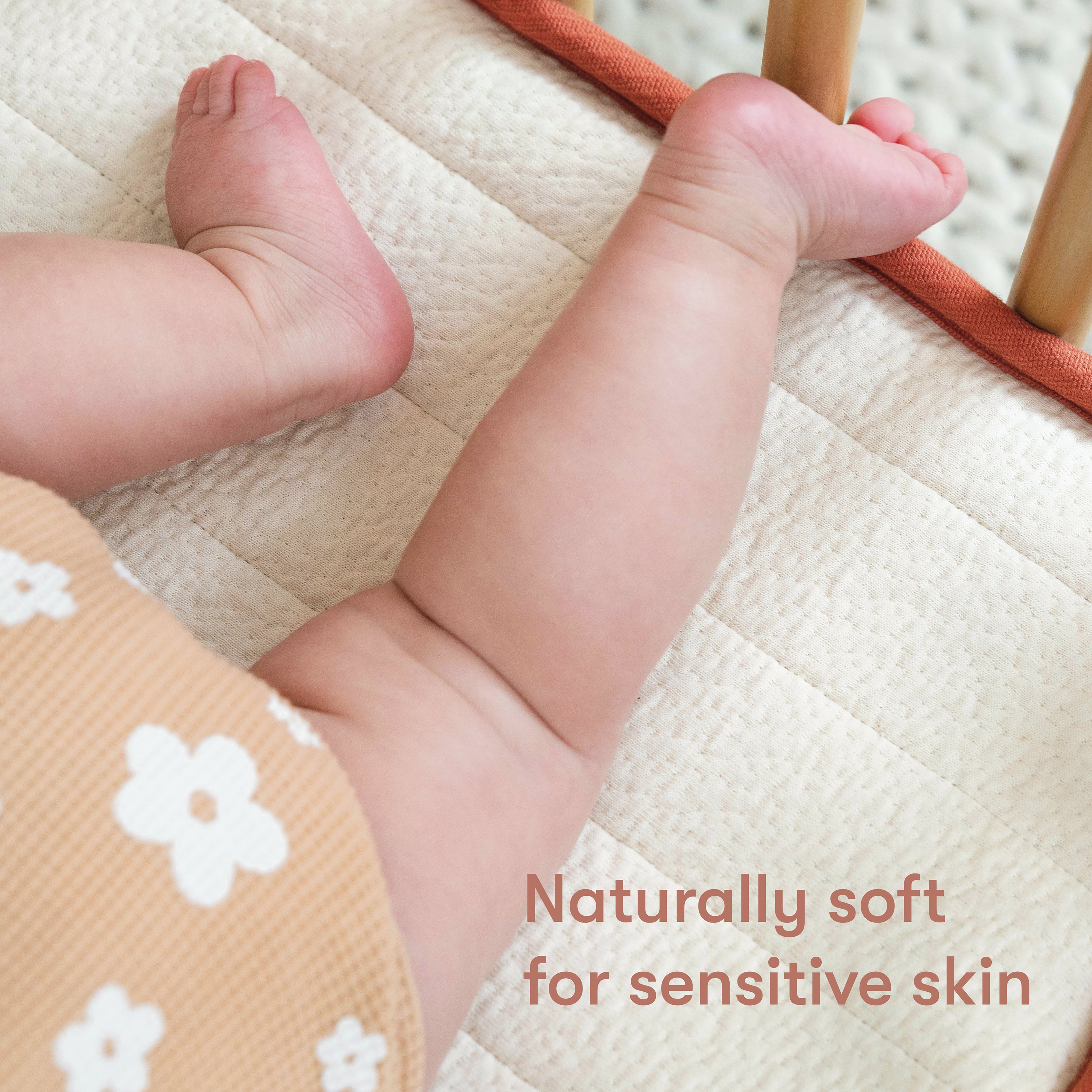 babyletto babyletto x Avocado Mini Crib Size Organic Mattress.