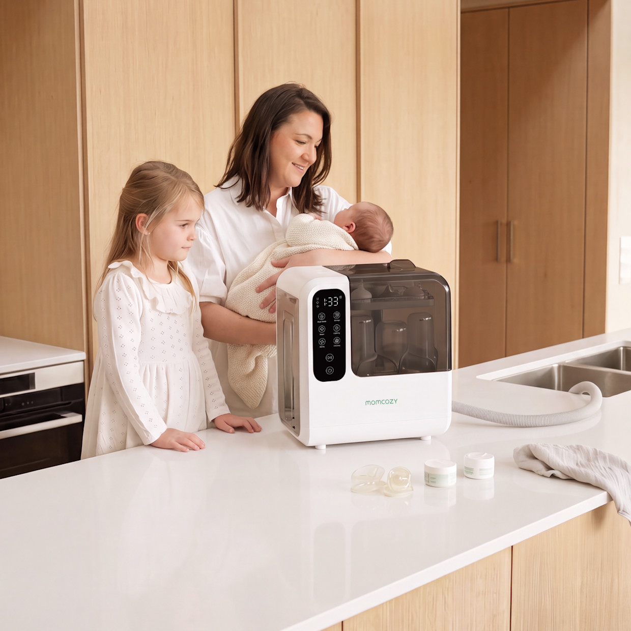 Momcozy DeepClean Baby Bottle Washer - White.