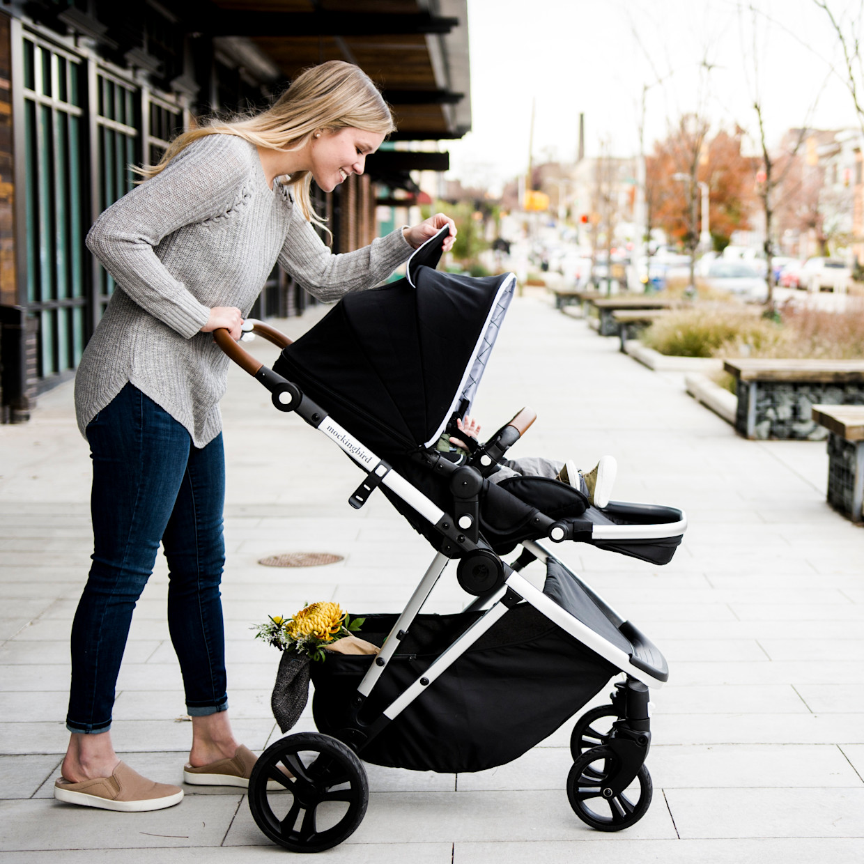 Mockingbird Single Stroller 2.0 - Sea/Windowpane Canopy With Penny Leather.