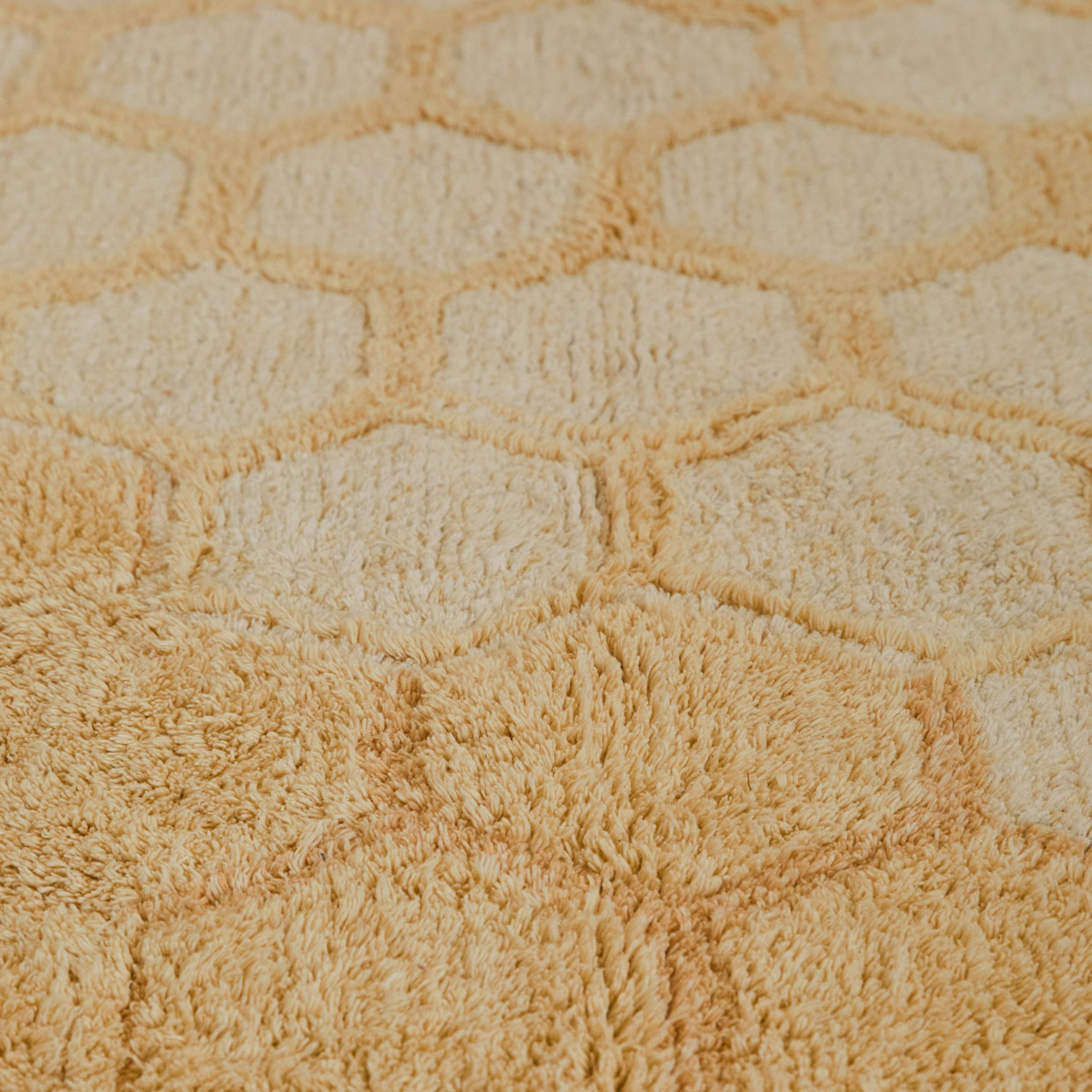 Lorena Canals Sweet Honey Washable Rug - Honey, 4' 7" X 6' 7".