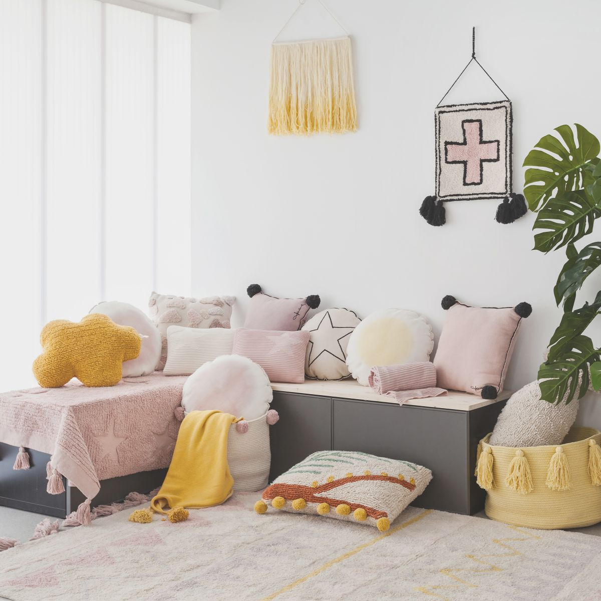 Lorena Canals Cotton Bubbly Basket - Natural/Blush.