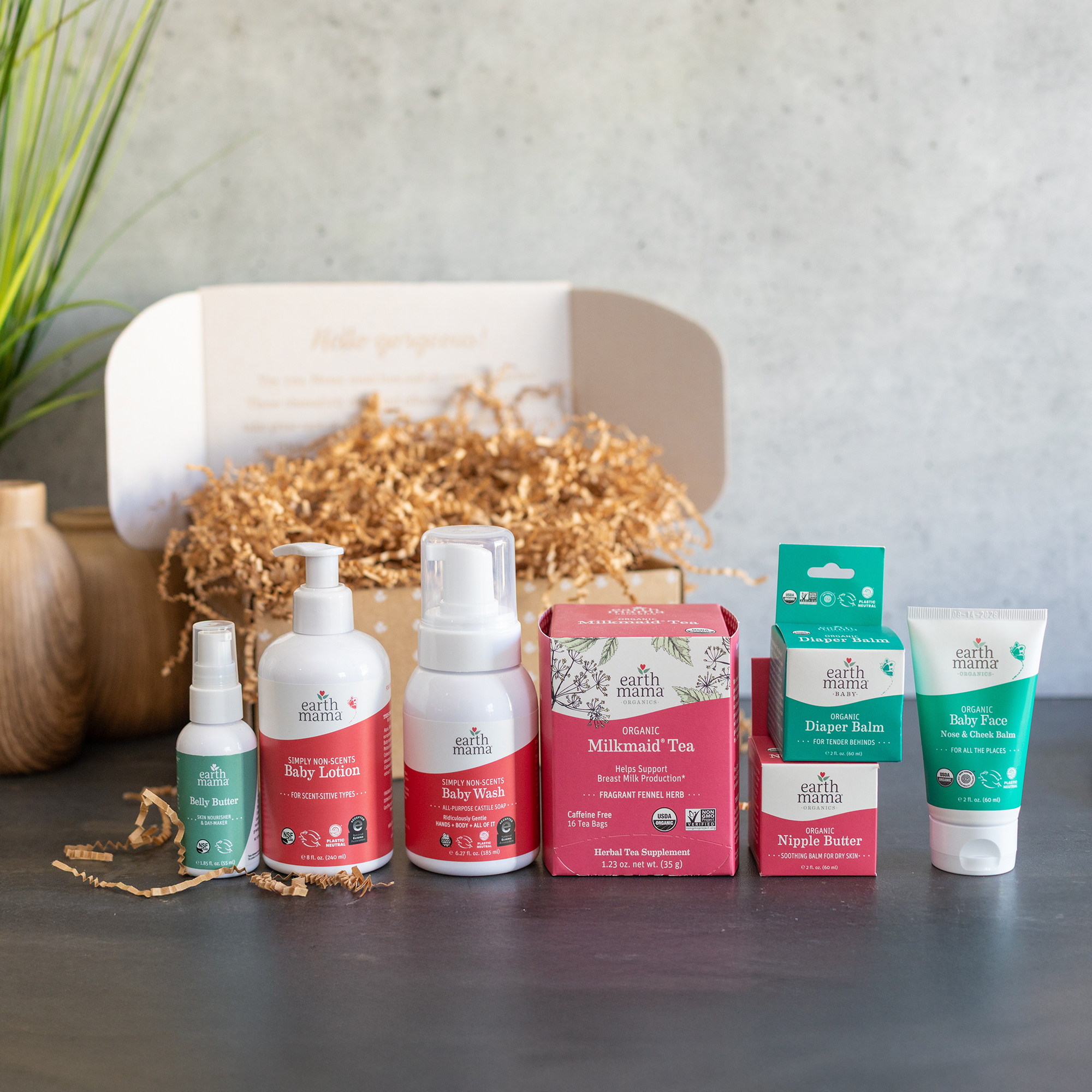 Earth Mama Mama & Baby Love Gift Box.