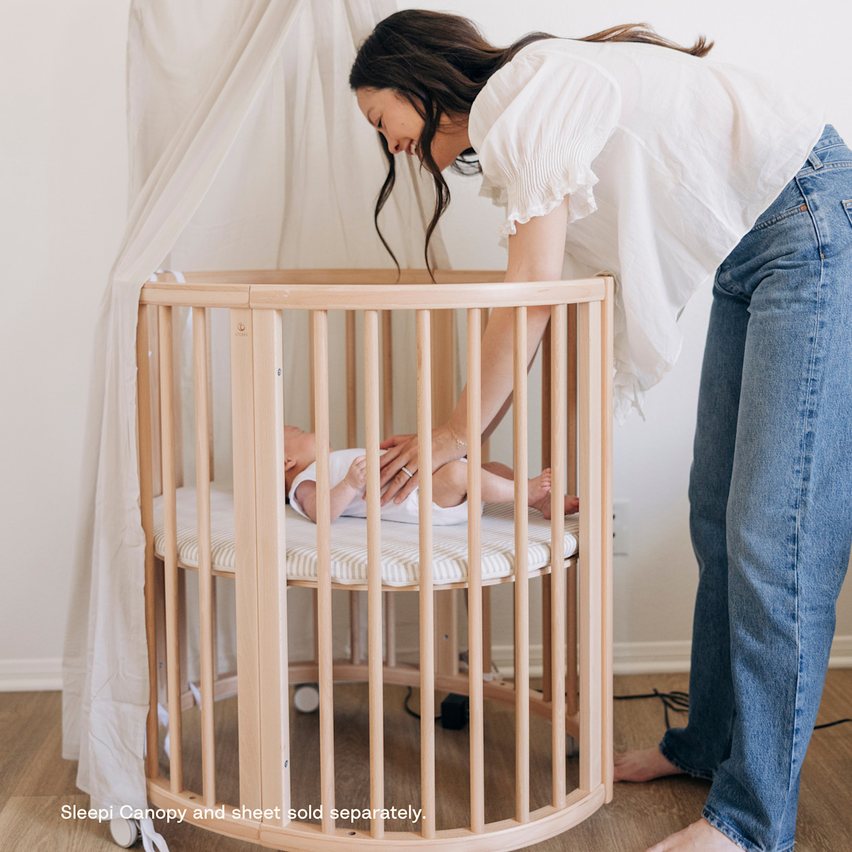 Stokke Sleepi3-in-1 Convertible Crib with Mattresses and Extension Kit - Natural/White.