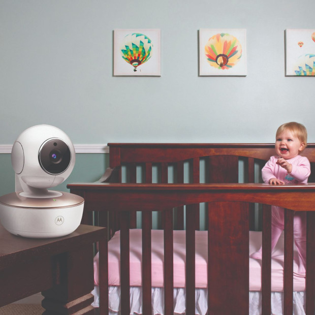 Motorola VM855 Connect 5" WiFi Video Baby Monitor - 2 Cameras.